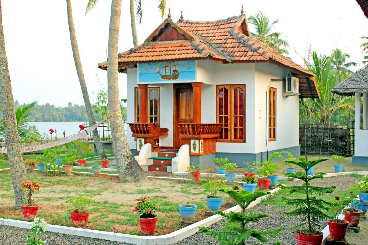 Breeze Backwater Homes Kochi Habitación foto